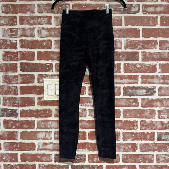 Lululemon Wunder Under High-Rise Tight Black Camo Women’s Size 4 EUC - Picture 1 of 8